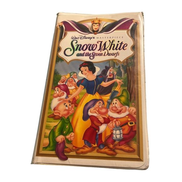 Walt Disney Princess VHS Movie Tapes Set Of 2 Beauty And The Beast Snow White - Picture 2 of 9